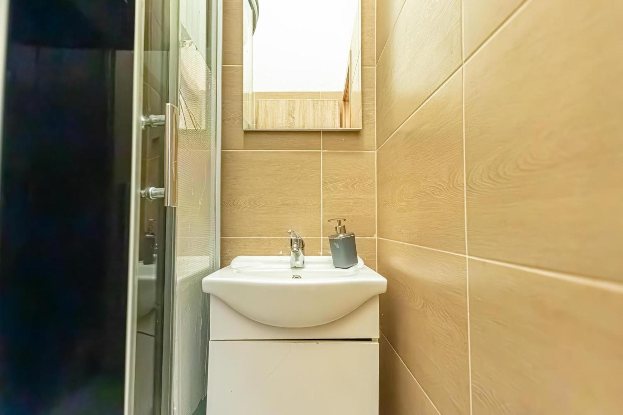 Chic Apartment- Suitable For Longstays Near Matzleinsforferplatz Wien Exterior foto